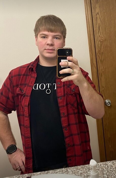 Andrew Chase sexy actress pictures