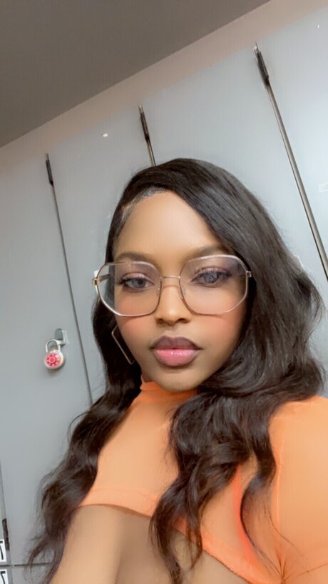 ScorpionQueen_ model sexy images