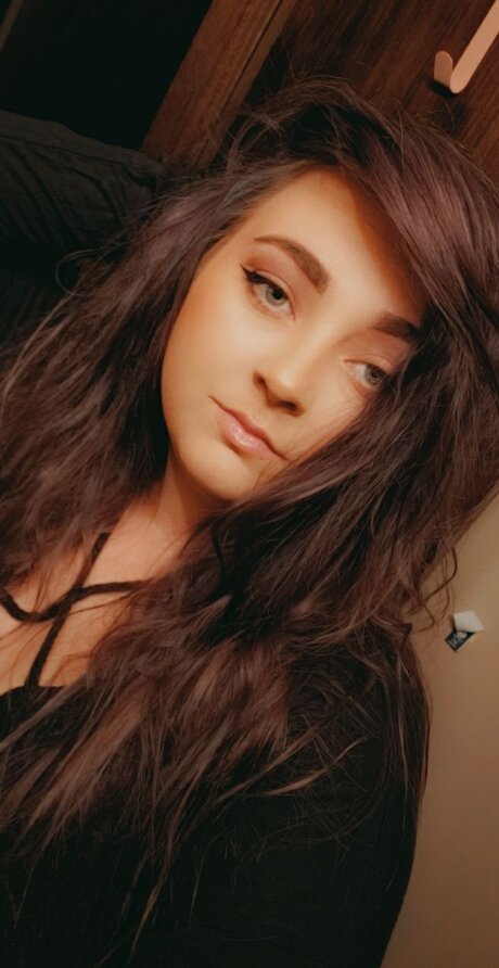 Mickayla June star pretty images