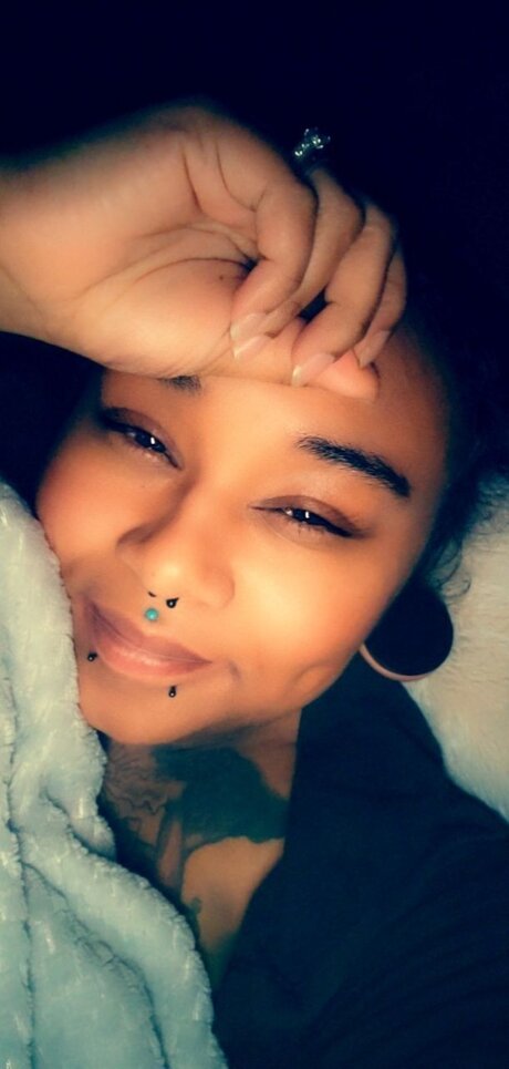 Courttt free model images