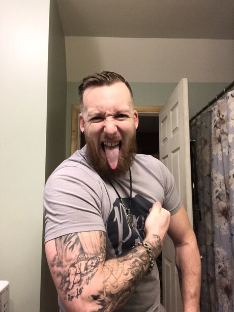 Michael Barnhart model pretty gallery