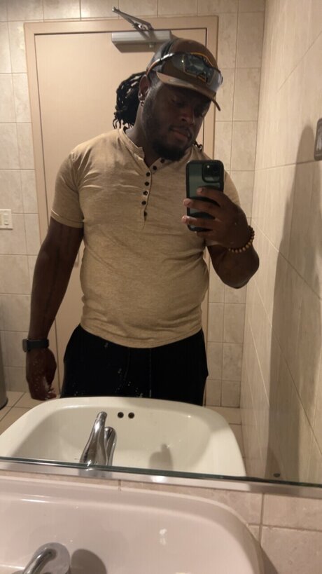 Outlaw9000 model sex images