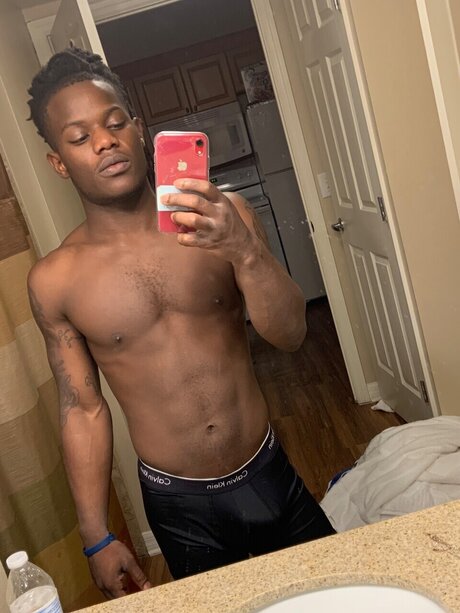 Hurbo free model pic