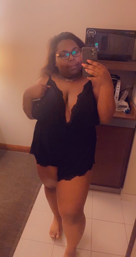 Princess Barbie model pornographic pic