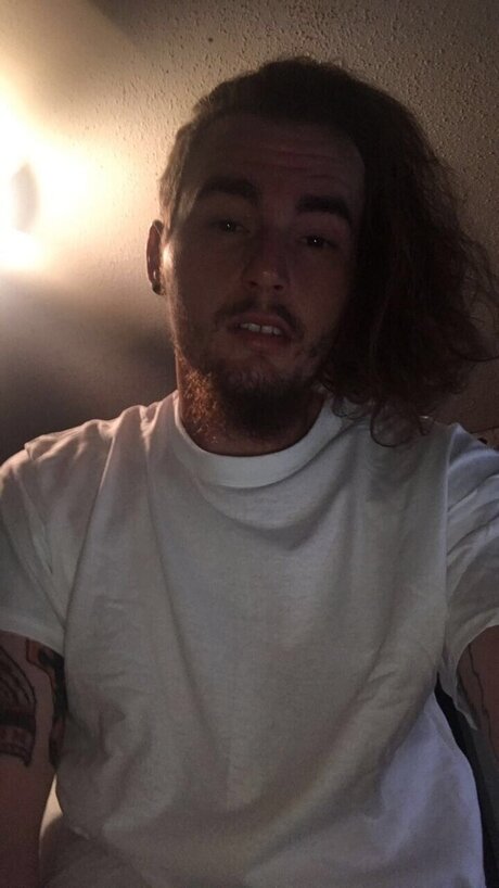 Camdooster star adult pics