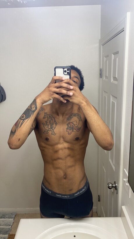 Big E naked actress pics