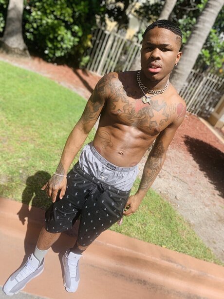 Shunwhaski pornstar sex img