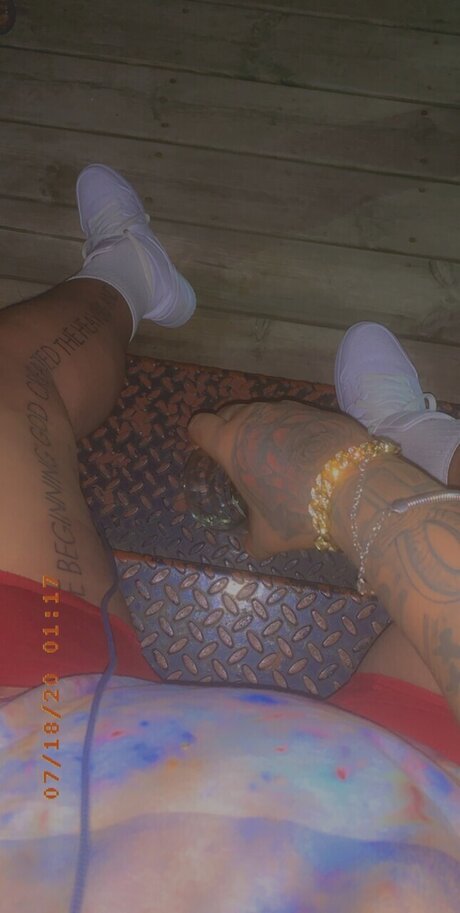 LookDONTstare hot pornstar img