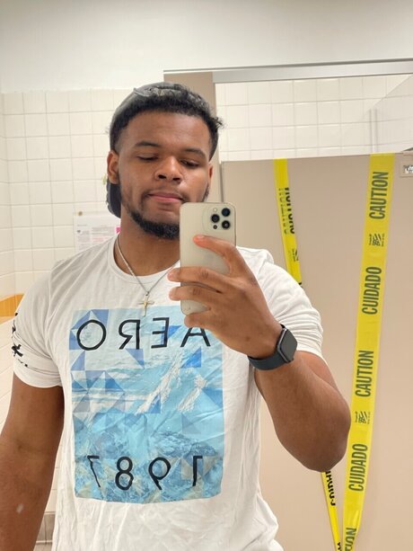 Taetae star nude pics