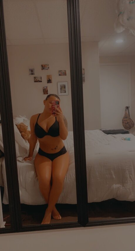 KennnB model adult picture