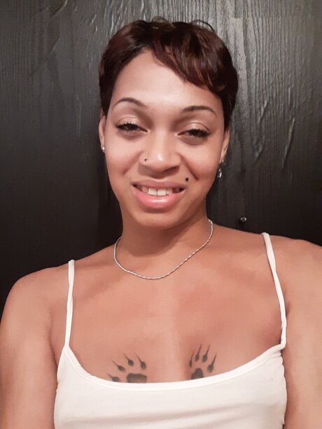 Ts MoOnY hot model pics