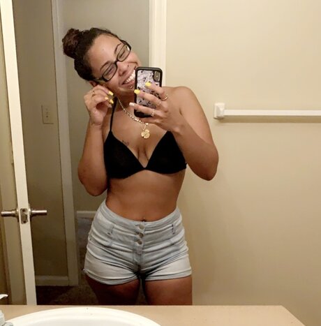 ThatBaybee_ beautiful actress archive