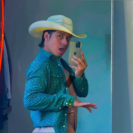 BastiaanCru pornstar nudes photo