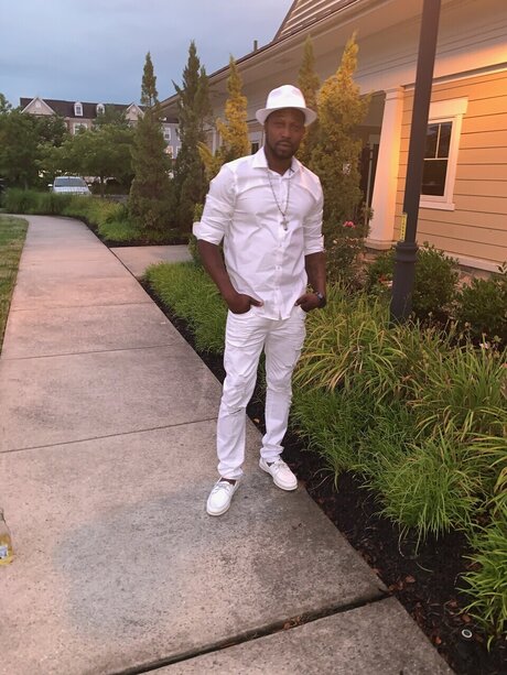 Dave29 star erotic pic