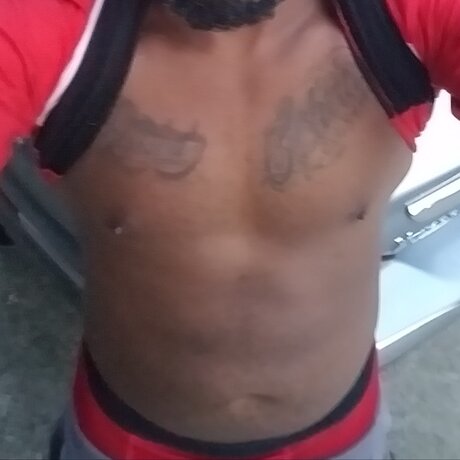 Uknoit87 star top pic