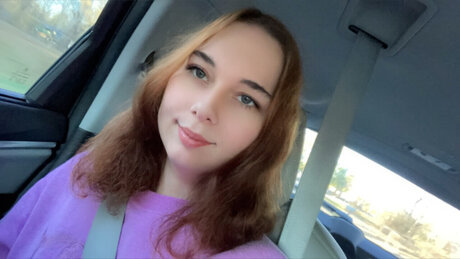 Tris nudes actress img