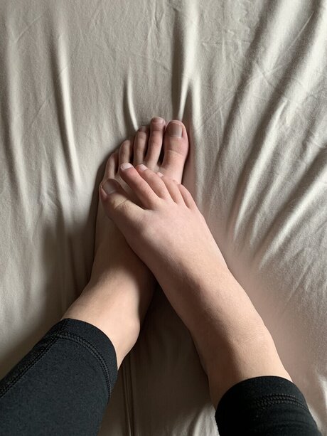 clearlyfeet high quality pornstar img