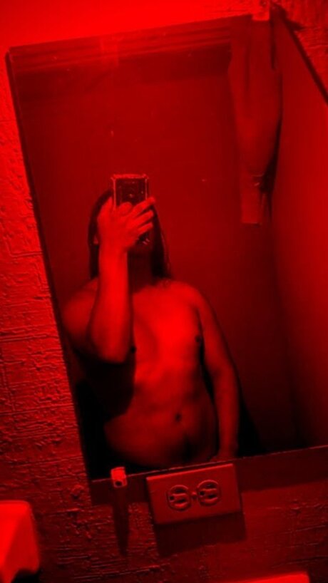 lark Osborne sexy actress gallery