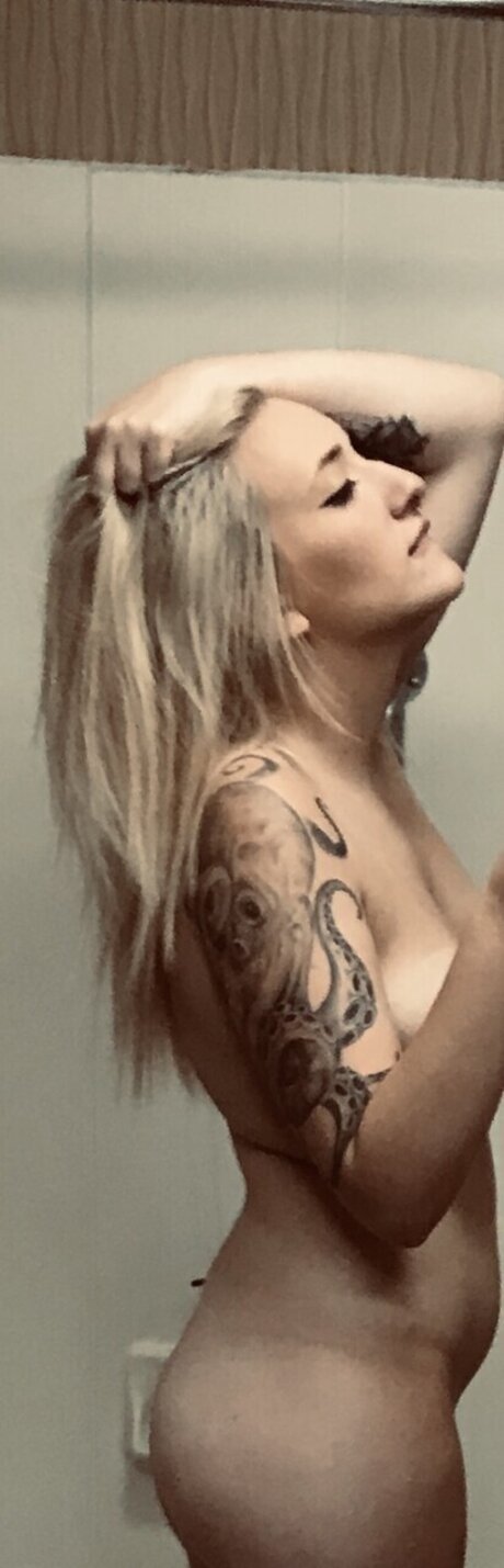 Tequires Only hot model pictures