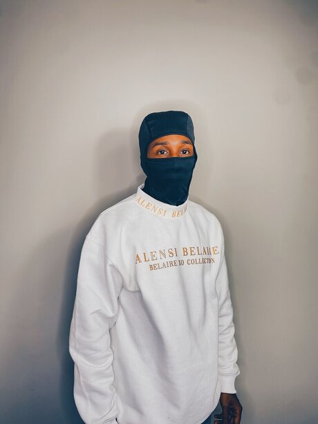 Belaire s Lair actress pics