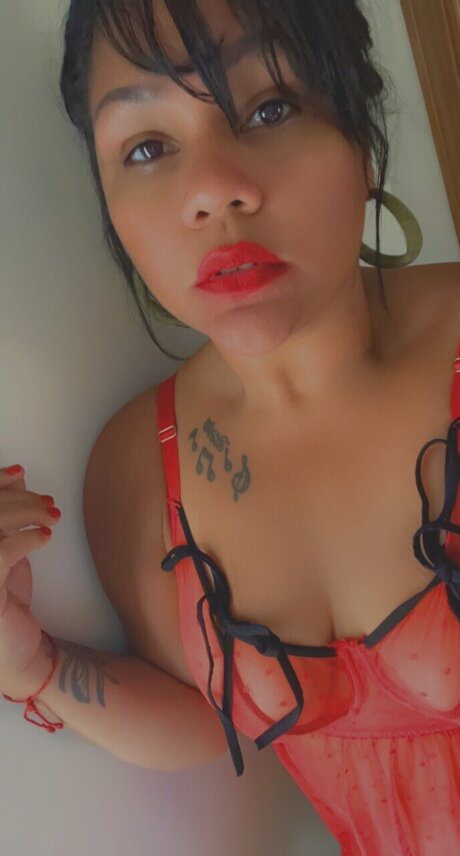 Marie Masseur erotic model pic