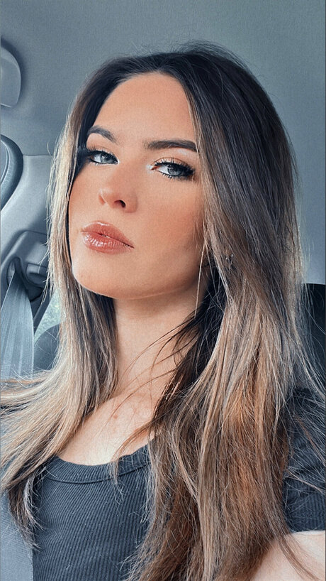 Mistress Jane nice model pictures