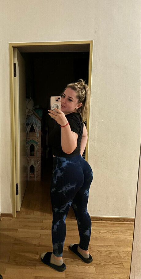 SilviaLove pretty pornstar pics