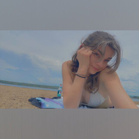 _Hale Fears_ nude actress pics