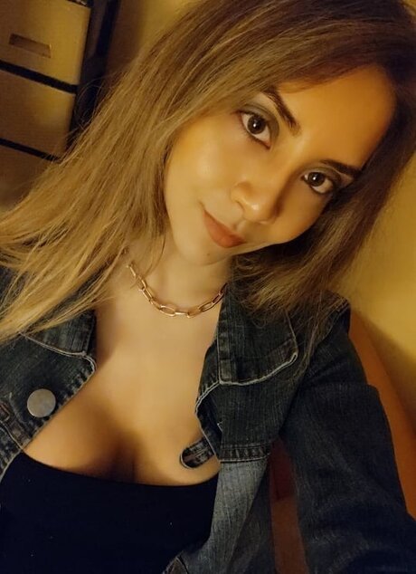 Mj Davila hd pornstar gallery