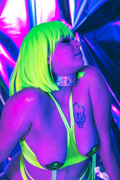 a very good doll_ art star picture