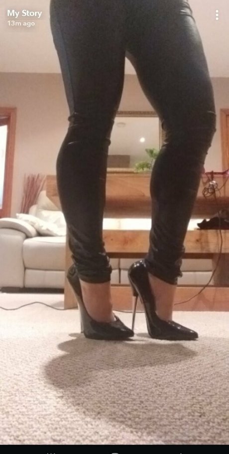 mommylovescock model hot galleries