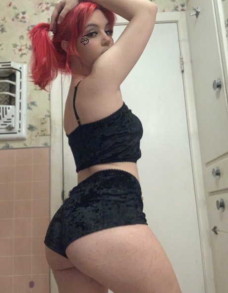 anarchyelmo nude star pictures