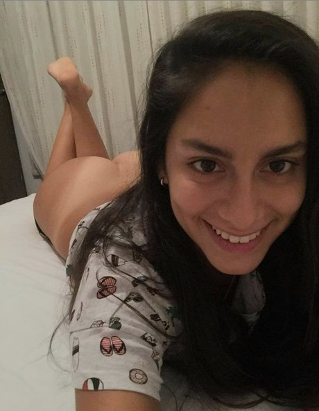 XioDanger sexy actress photo