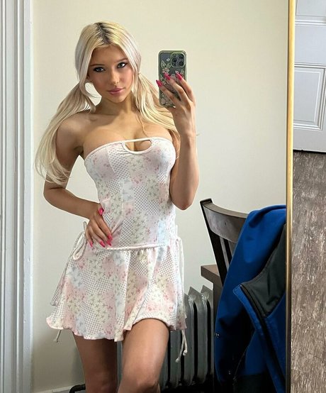 Maddy Gower erotic star img