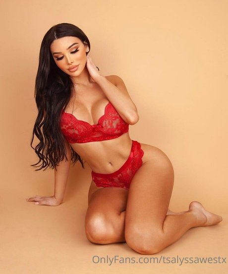 tsalyssawestx perfect star pic