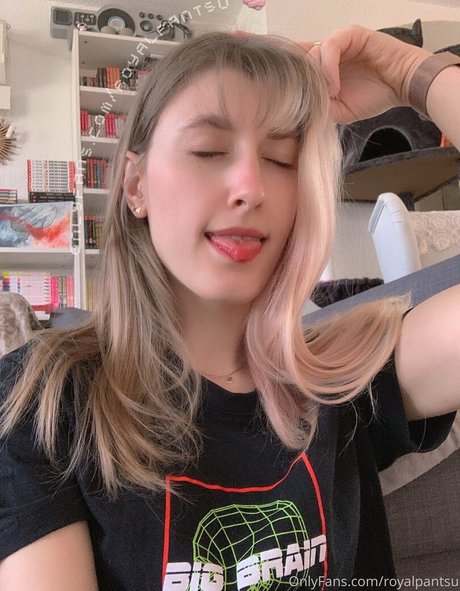 royalpantsu sex actress images