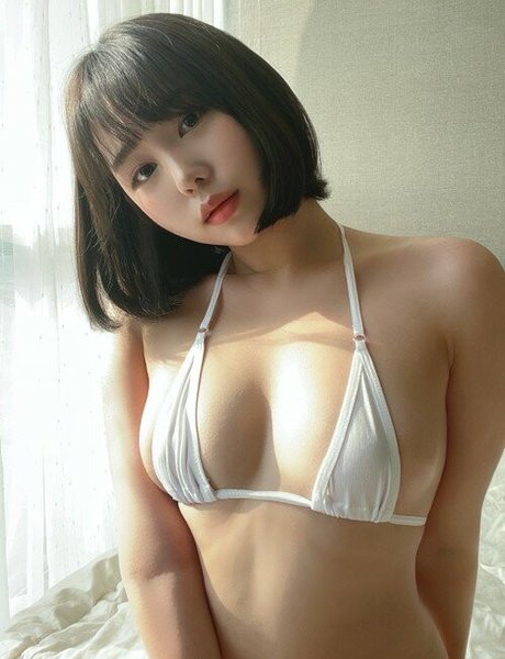 Hyerininng model adult img