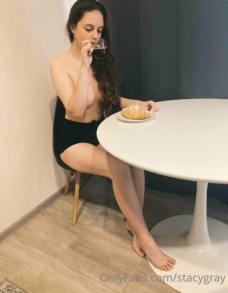 pssy bunny model art gallery