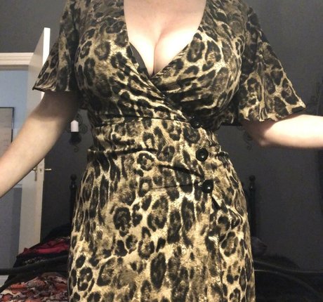 Laura Dawson nude model images