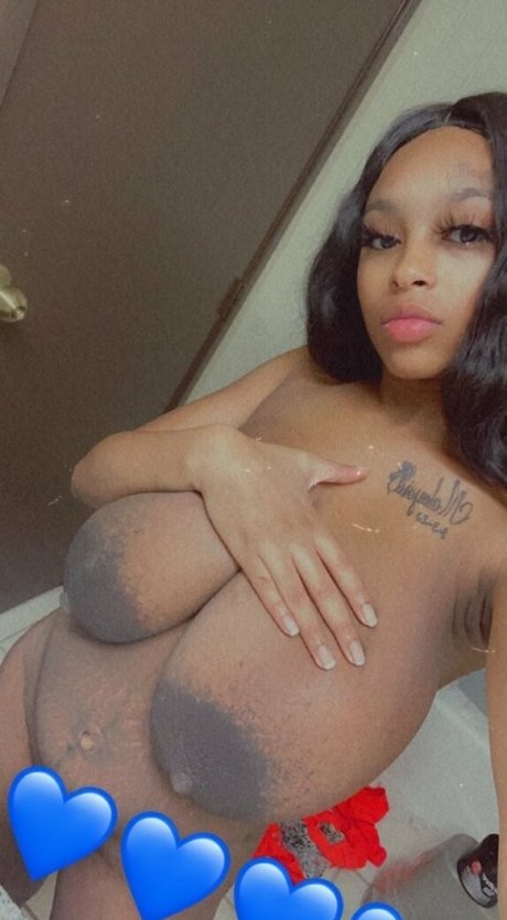 Tharealnenebalenciago model beautiful pictures