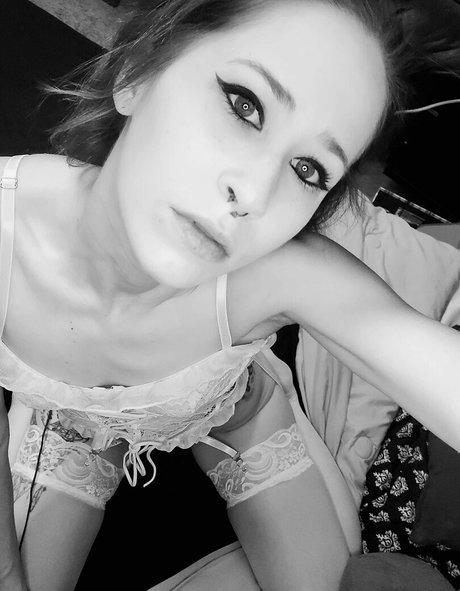 bellaenchantressxxx erotic pornstar galleries