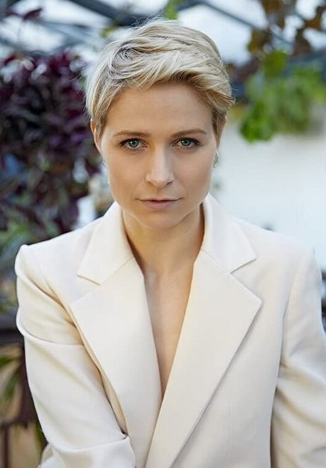 Niamh Algar exclusive star picture