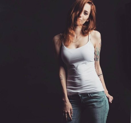 Poli Kap pornstar erotic pic