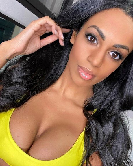 Michelle Bassetti star hd images