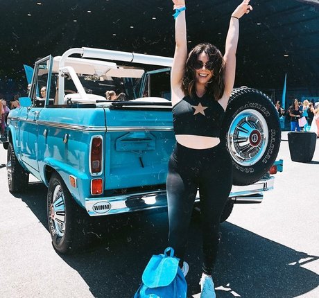 Jillian Rose Reed nude actress pictures