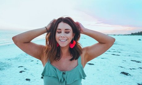 Jillian Rose Reed best actress pictures