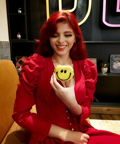 Julia chan exclusive model pics