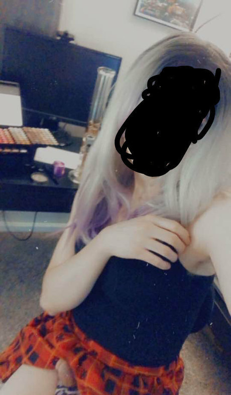 bluehaze200 adult model pic