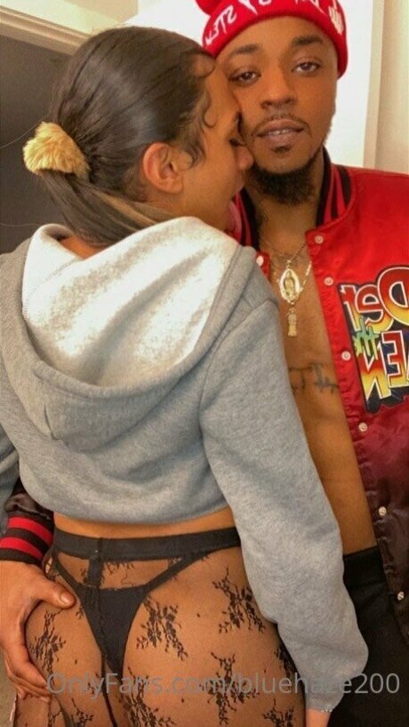 bluehaze200 model nice pics