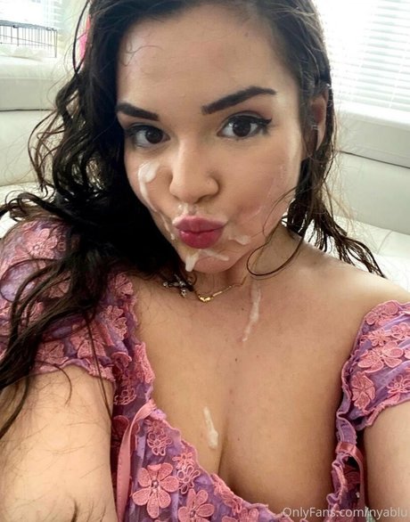 nyablu free pornstar pic